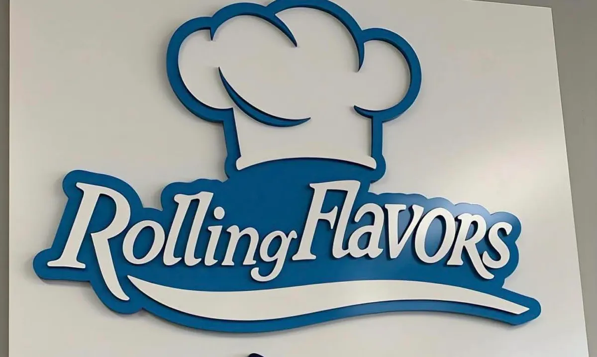 Rolling Flavors logo